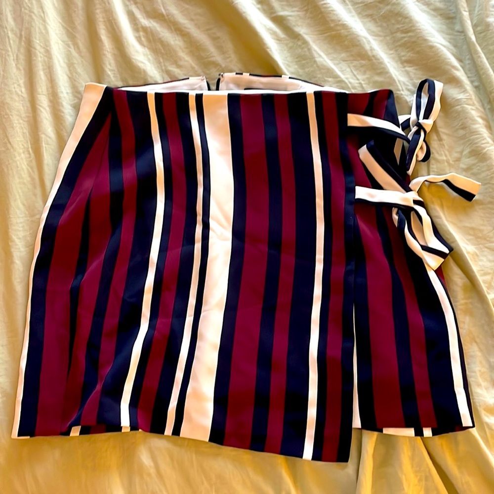 navy, marooon and white skirt